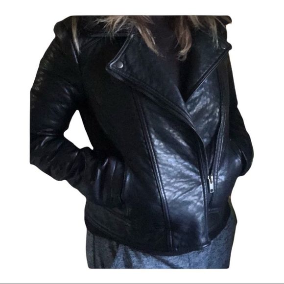 FAUX black leather jacket by FOREVER 21 size M - Picture 3 of 11